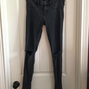 Black Hollister skinny jeans!